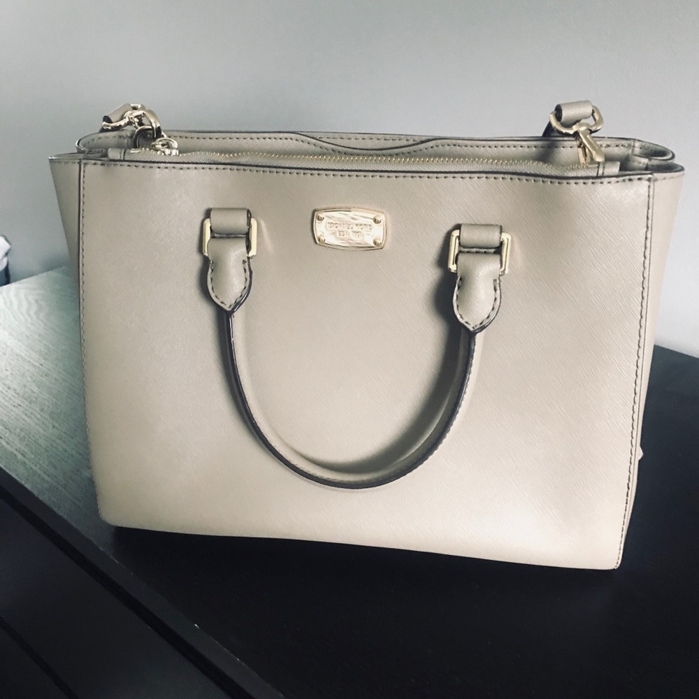 Micheal kors taupe Hand bag